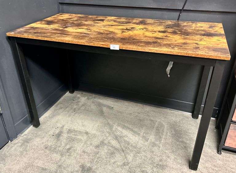 Table with Metal Base 29”x47 1/4”x23 5/8”