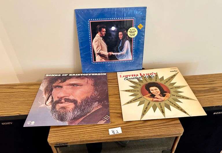 3pc Records - Loretta Lynn, Conway Twitty and Kris Kristofferson (Located in Bedroom to the Left)