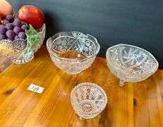 4pc Glass Decorative Bowls with Artificial Fruit (Located in Kitchen)