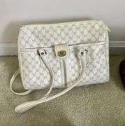 6pc Purses (Located in Bedroom to the Left)