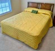 Queen Bed (Located in Bedroom to the Left)
