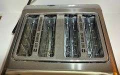 Hamilton Beach 4 Slice Toaster (Located Kitchen)