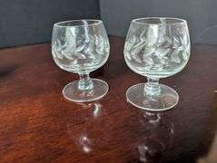 5 pc. Vintage cordial goblets and etched glass brandy snifters(located in dining room)