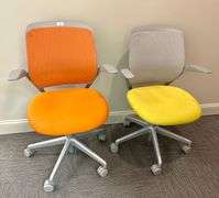 2pc Rolling Office Chairs