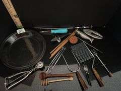 Miscellaneous lot of kitchen items including pie plate  (located in kitchen)