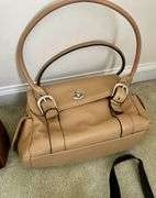 6pc Purses (Located in Bedroom to the Left)