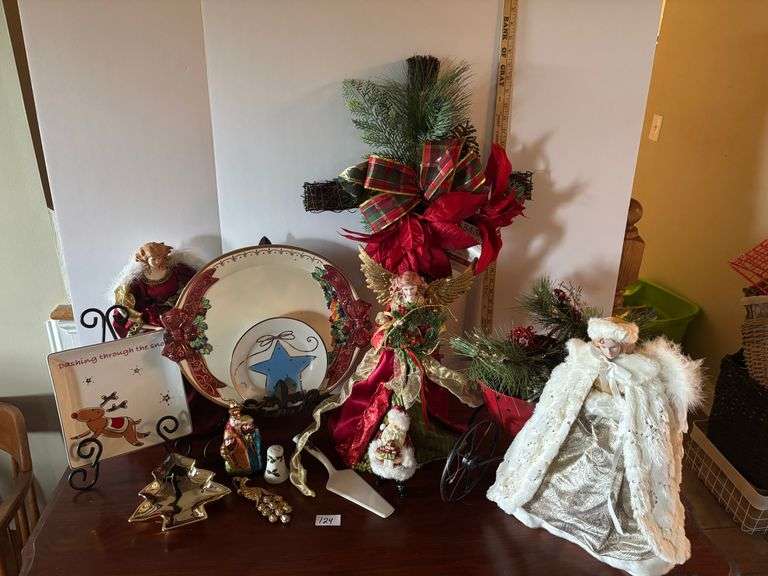 Christmas Dolls, Decorative Plates, and Decor, Stands Not Included (Located in ds Front Room)