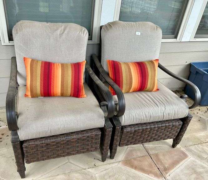 2pc Patio Chairs with Cushions (Located in Backyard)
