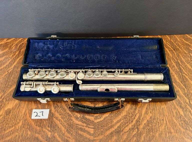 Gemein Ardt Elkhart, Indiana Flute (M2-A23326) 1959-1962