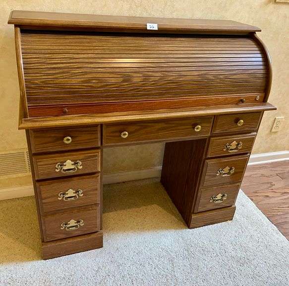 Roll Top Desk 41.5”x44.5”x20” (Located in Living Room)