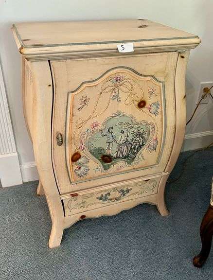 Venetian-inspired Painted Bombé Cabinet 29.5”x21 1/4”(Located in Living Room)(Contents Not Included)