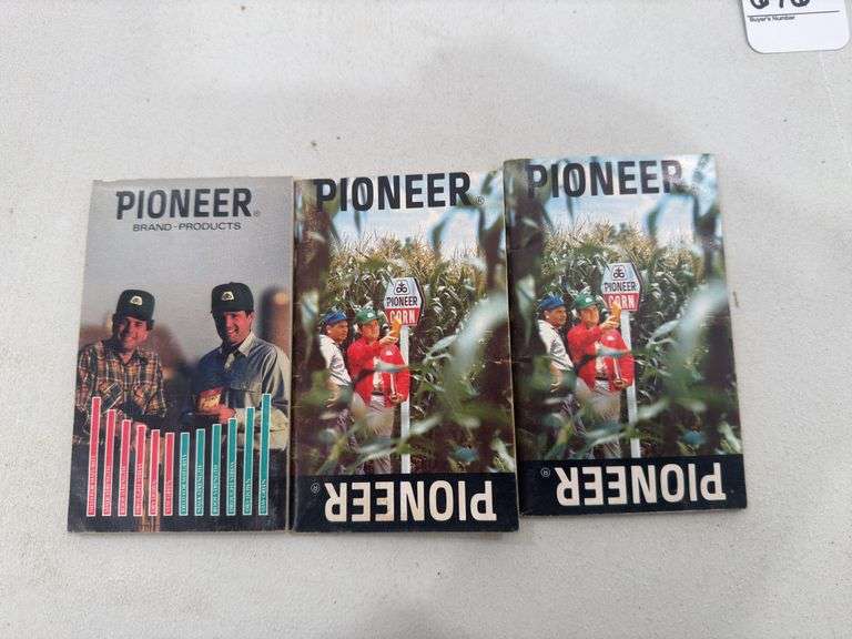 Advertisement Pioneer Seed Booklets Schmid Auction