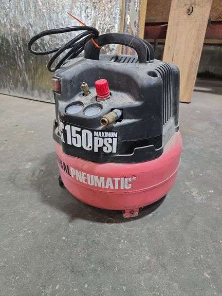 Central Pneumatic 1.5hp air compressor