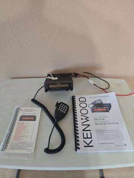 Kenwood FM Dual Bander TM-V71