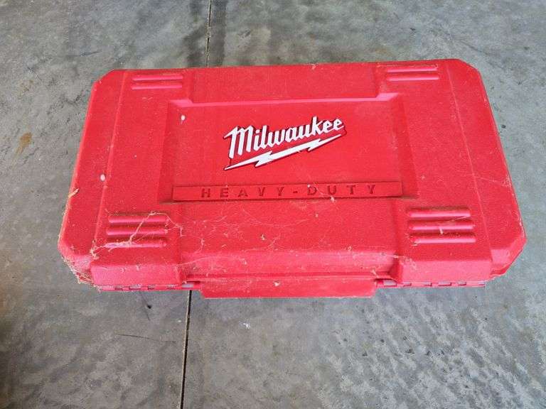 Milwaukee electric 1/2" two speed right angle drive drill with case