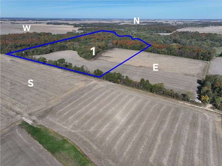 Tract 1 • 75 + or – acres, 20.72 tillable acres + or – tillable, 54.28 + or – wooded acres. located in Sec 5, North Muddy (S) Township   Soil Productivity Index 101.8, Large Trees, Whitetail Deer & Wild Turkey Hunting. Newton Schools. (EJ Water is not directly in front of the property it is down the road)