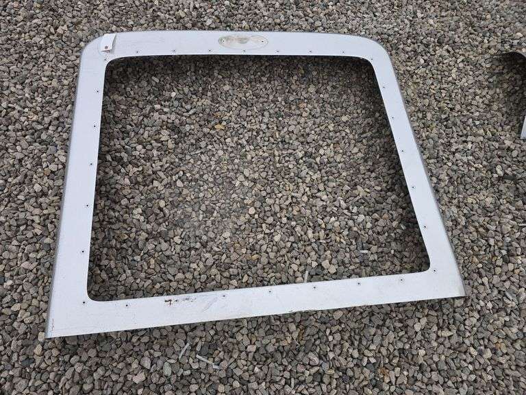 Peterbilt semi grille surround frame