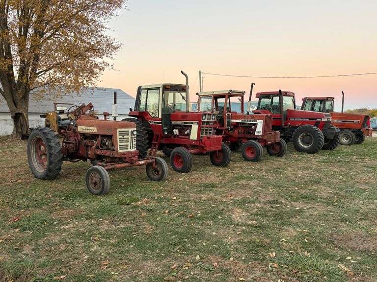 Randy & Rich Siebert Estate - Farm Equipment and Cattle Equipment Live Auction (Internet bidding available on large items)