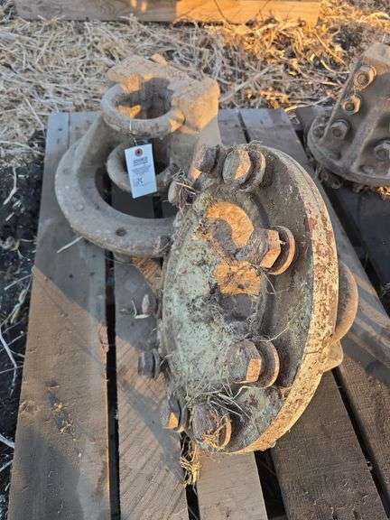 Rustic Tractor Hub 2 large 10 bolt IH tractor hubs - Schmid Auction