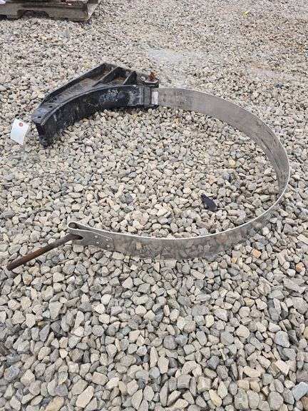 Peterbilt tank clamp