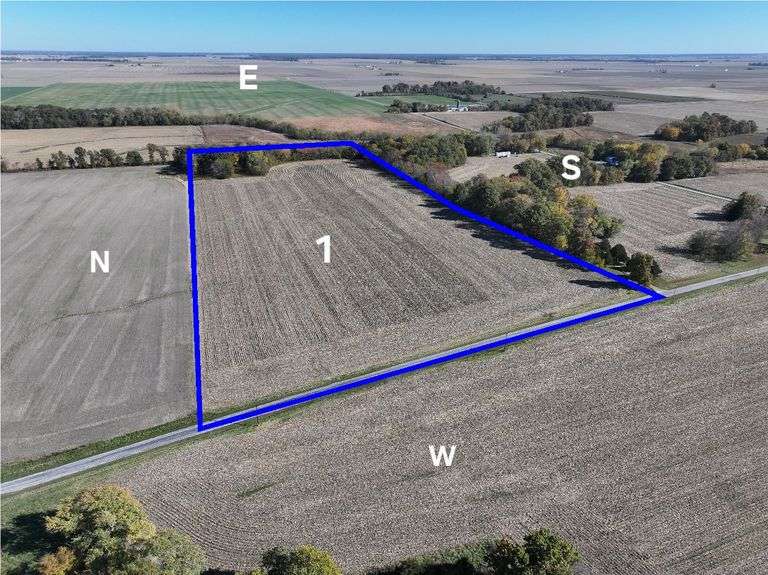 Tract 1: Acres: 21.89 + or – Acres, 18.09 + or – Tillable Acres and 3.8 wooded acres, 97.8 PI, Located in Sec 26, Wheatland Township, Fayette County IL. Farming rights at closing. FAYETTE COUNTY WATER AVAILABLE