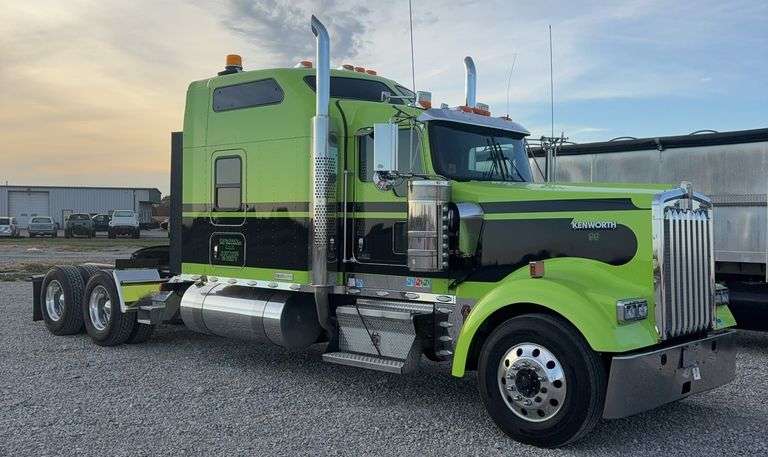 2019 Kenworth W-900 Glider Kit Semi, with Studio Sleeper, Detroit 60 Series, 13 Speed, 604,253 miles, Over Haul on Long Block 8/2022 @ 326,709 miles, Air Glide Suspension, Bluetooth Radio, 290'' Wheel Base, Aluminum side step tool boxes, Legacy Seat, Sliding 5th wheel, twin 150 gallon fuel tanks, Power Locks, Mirrors, and Windows, 295/75R22.5 Rear Tires, VIN- 1NKWGGGG00R302710