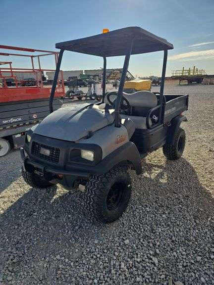 2016 Club Car Ingersoll Rand, Carryall 1500 Kubota Diesel, 1,348 hours, 4x4, new tires, and dump bed, runs and works great