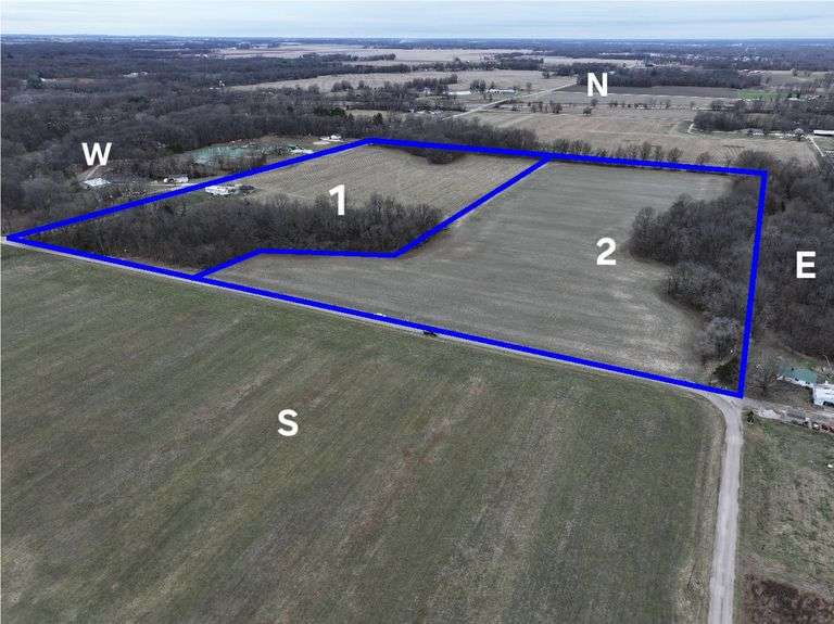 Tract 2 • 18.5 + or - Acres, 17.15 + or – tillable,  located in Sec 2, Jackson Township, Effingham County, IL. Soil PI 100.5, incredible building sites!