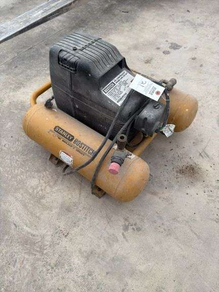 Bostitch air compressor model CWC 200WT, 4.5gal capacity