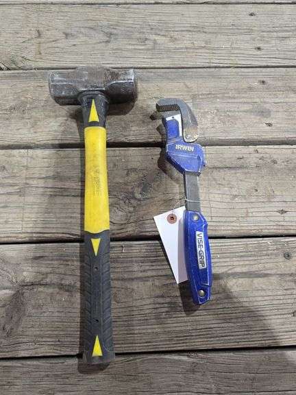 Irwin Vise-Grip Pipe Wrench and Mini Sledgehammer