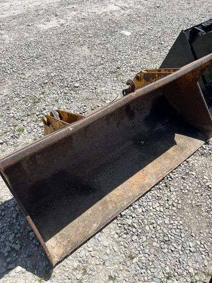 6ft loader bucket 6'x33"