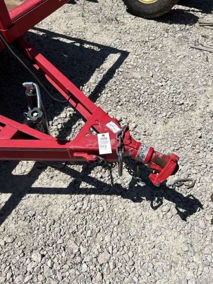 2015 PJ bumper hitch trailer, single axle, 14ft long x 7ft wide, new tires, new jack, VIN#3CVU81411F2533832