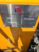 New 2025 IRD25 crawler dumper with seat, Biggs & Stratton 8.6KW engine, Electric ignition, transmission belt pulley drive, Max load: 1500kg