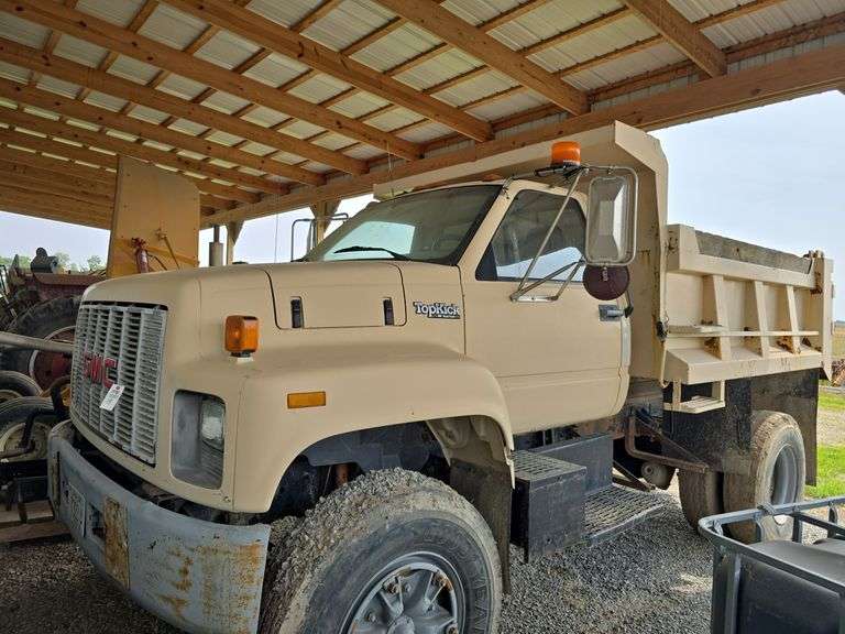 1994 Topkick Dump Truck, Cat 3116 6.6ltr, Good Tires, Automatic, 10ft Bed, Cat Diesel, Grain Chute, 133,885 miles, VIN-IGDM7H1J5R503772