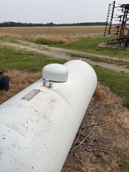 500 Gallon LP Tank, with tag