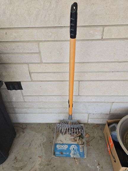 Scooper Pooper rake and scoop set