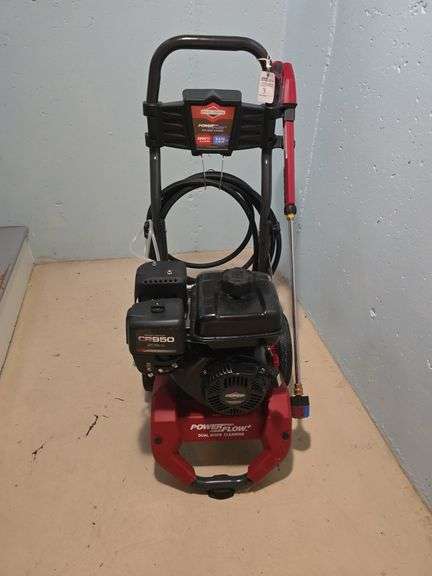 New Briggs and Stratton Power flow dual mode cleaning power washer with wand, gas engine