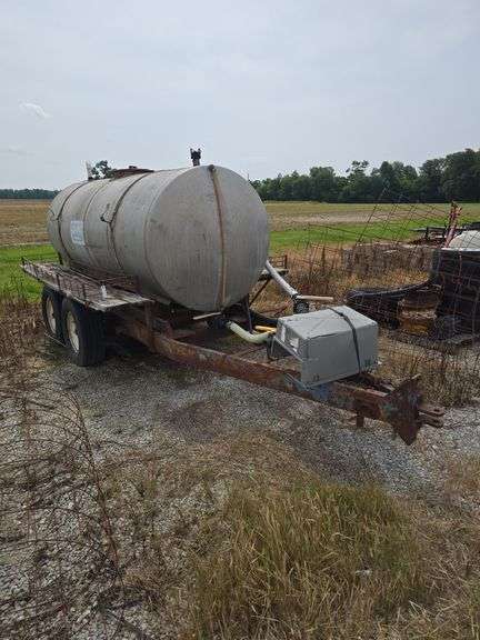 1000 Gallon Nurse Tank