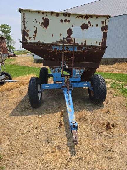 DMI Gravity Wagon
