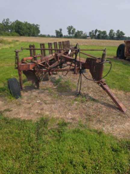 8 Bottom Massey Ferguson Plow
