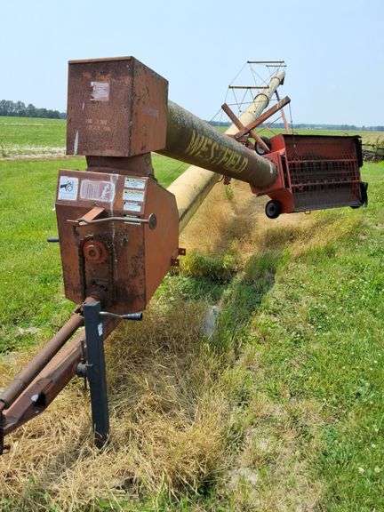 Westfield 13x71 Auger, MK130-71 Swing Away Auger, 540pto.