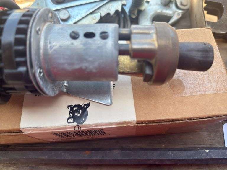 Cow Dehorner