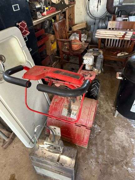 Yard Machines rear tine 20” garden tiller 5hp gas engine