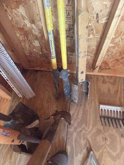 Tile Spade and Post Hole Diggers