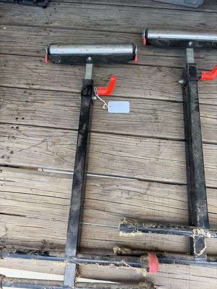 2 Adjustable Rolling Stands