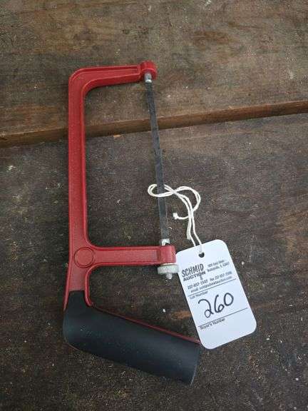 Small hand saw