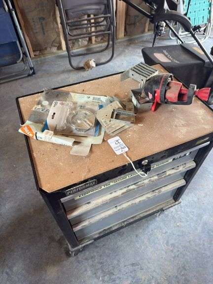 Performax Roll Around Toolbox, 32'' Tall, 27'' wide