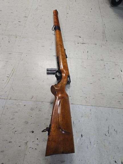 Mossberg and Sons INC New Haven 42M 22 Bolt-Action with clip