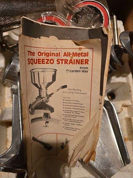 Squeeze strainer
