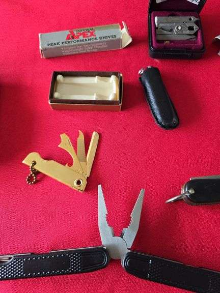 Multi tools, folding knives